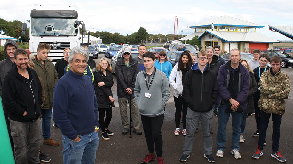 Learn to drive under 17 - Under 17 Car Club